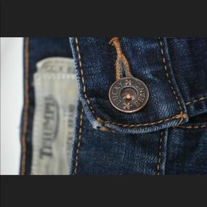 Men’s lucky brand Triumph jeans 28x32